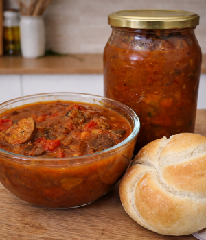 Leczo na domowej kiełbasie